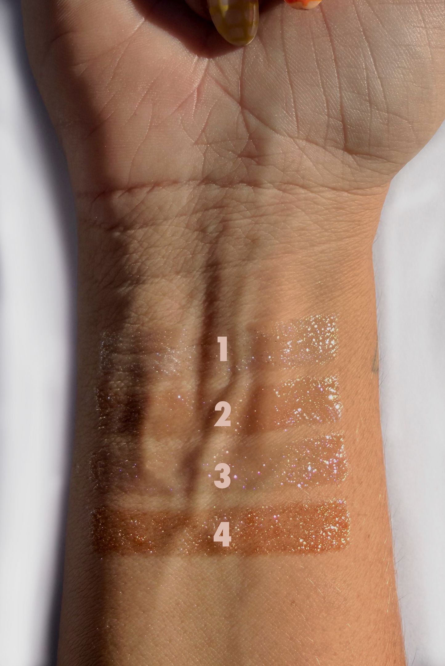 BRILLO LABIAL CON GLITTER