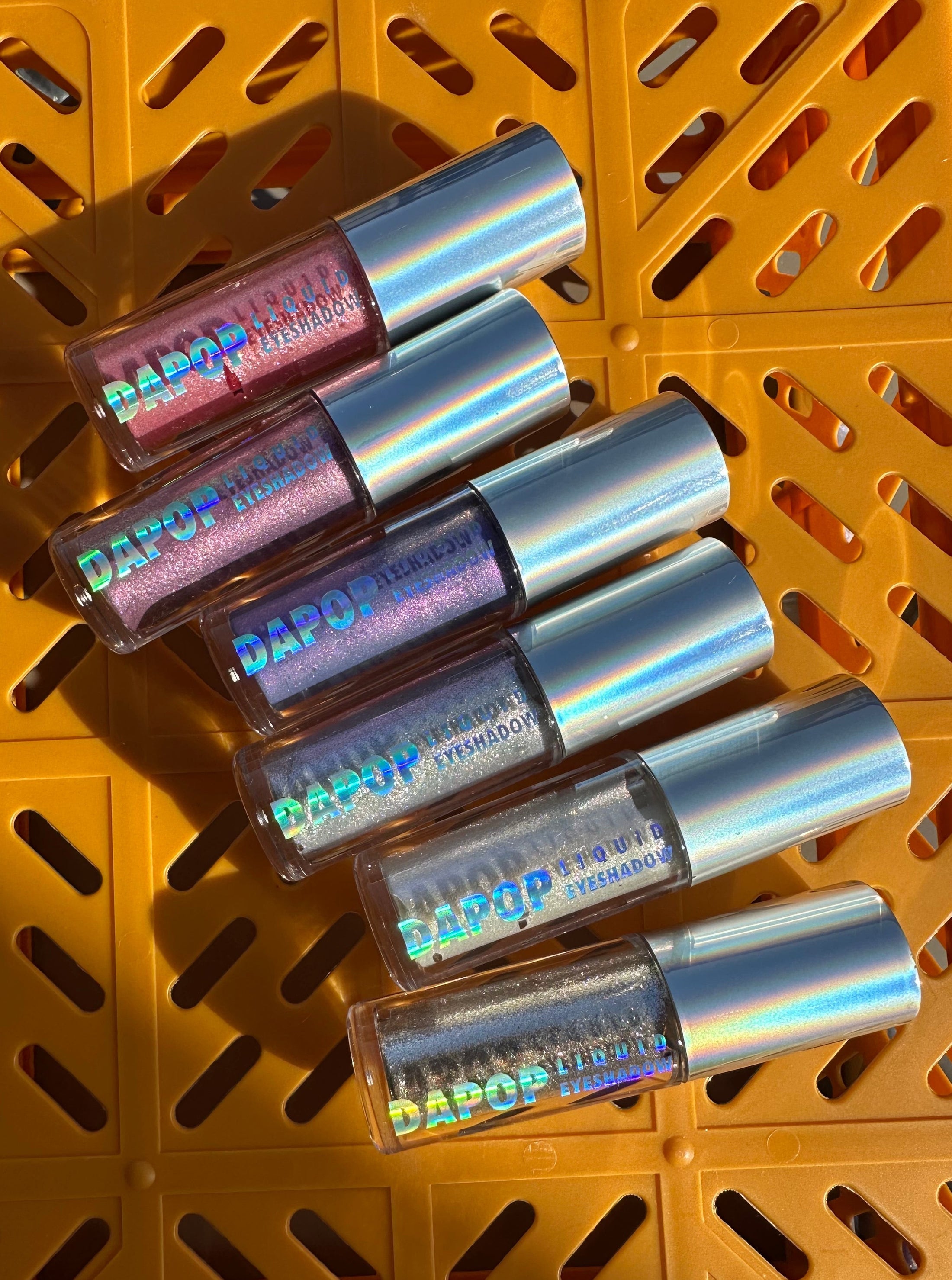 SOMBRA LIQUIDA GLITTER Dapop Makeup Store